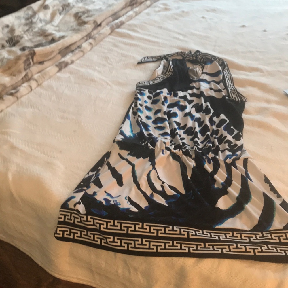 Women’s dresses💕💕💕💕 - Picture 4 of 5